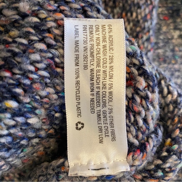 Universal Thread Sweater - Picture 5 of 5